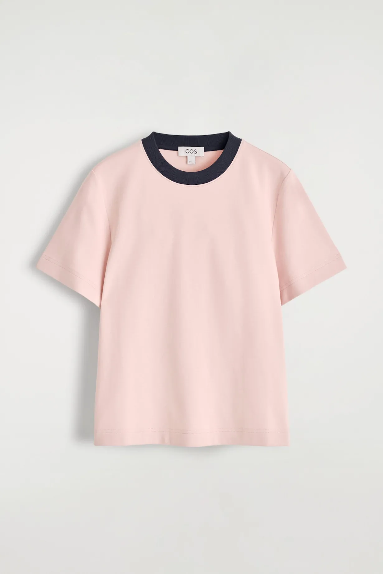 SCHLICHTES T-SHIRT MIT NORMALER PASSFORM