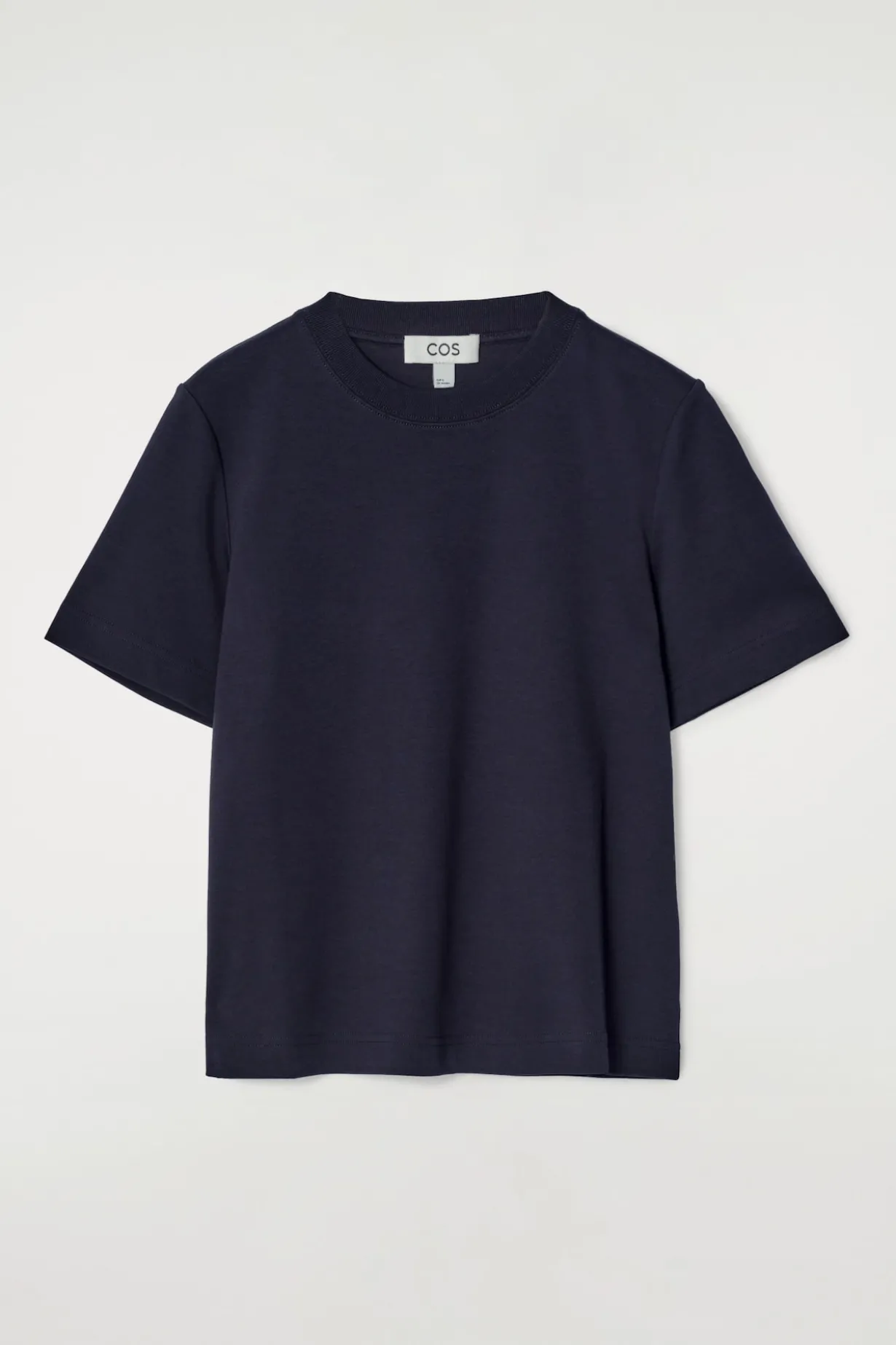 SCHLICHTES T-SHIRT MIT NORMALER PASSFORM