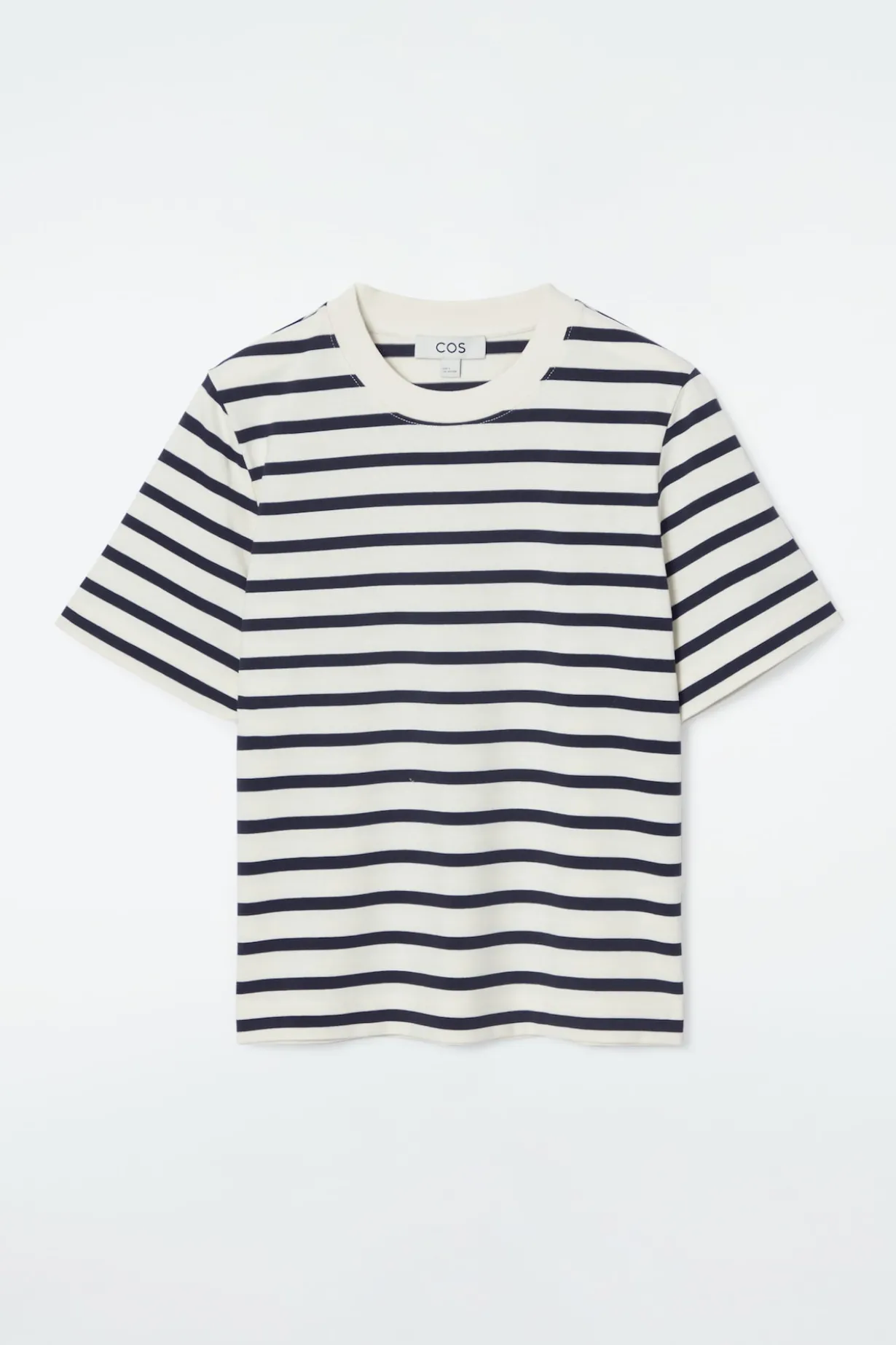 SCHLICHTES T-SHIRT MIT NORMALER PASSFORM