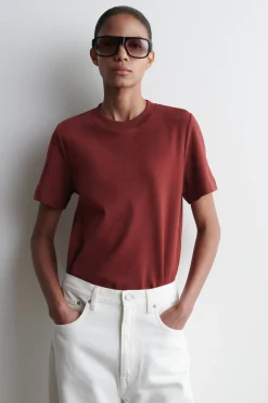 SCHLICHTES T-SHIRT MIT NORMALER PASSFORM