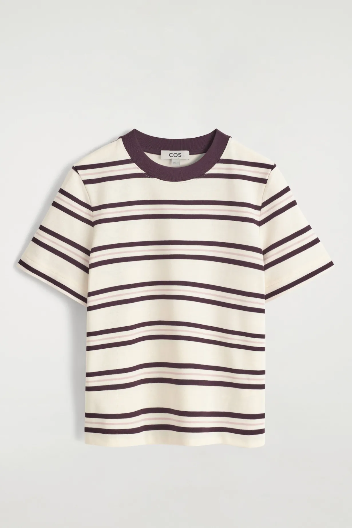 SCHLICHTES T-SHIRT MIT NORMALER PASSFORM