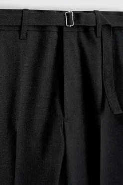 SCHMAL GESCHNITTENE HOSE AUS WOLL-MIX MIT GÜRTEL