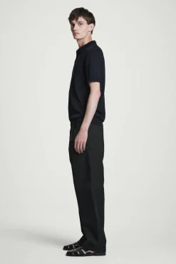 SCHMAL GESCHNITTENES POLOSHIRT AUS SEIDENSTRICK
