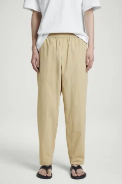 SCHMAL ZULAUFENDE BAUMWOLLHOSE