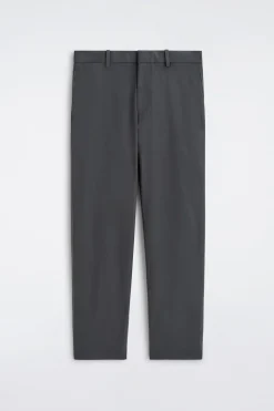 SCHMAL ZULAUFENDE CHINOHOSE AUS BAUMWOLLE
