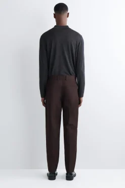 SCHMAL ZULAUFENDE CHINOHOSE AUS BAUMWOLLE
