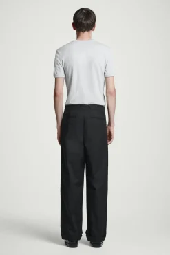 SCHMAL ZULAUFENDE HOSE AUS BAUMWOLLE MIT UMSCHLAG