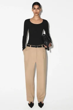SCHMAL ZULAUFENDE HOSE AUS BAUMWOLL-TWILL