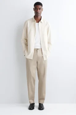 SCHMALE CHINOHOSE AUS BAUMWOLLE MIT GERADEM BEIN