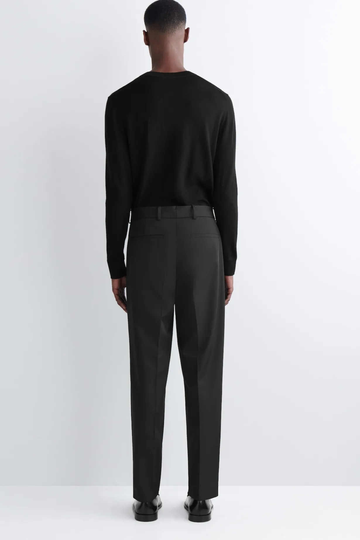 SCHMALE HOSE AUS TWILL MIT GERADEM BEIN