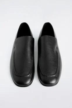 SCHMALE LOAFERS AUS LEDER