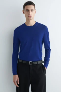 SCHMALER MERINOWOLLPULLOVER MIT RUNDHALSAUSSCHNITT