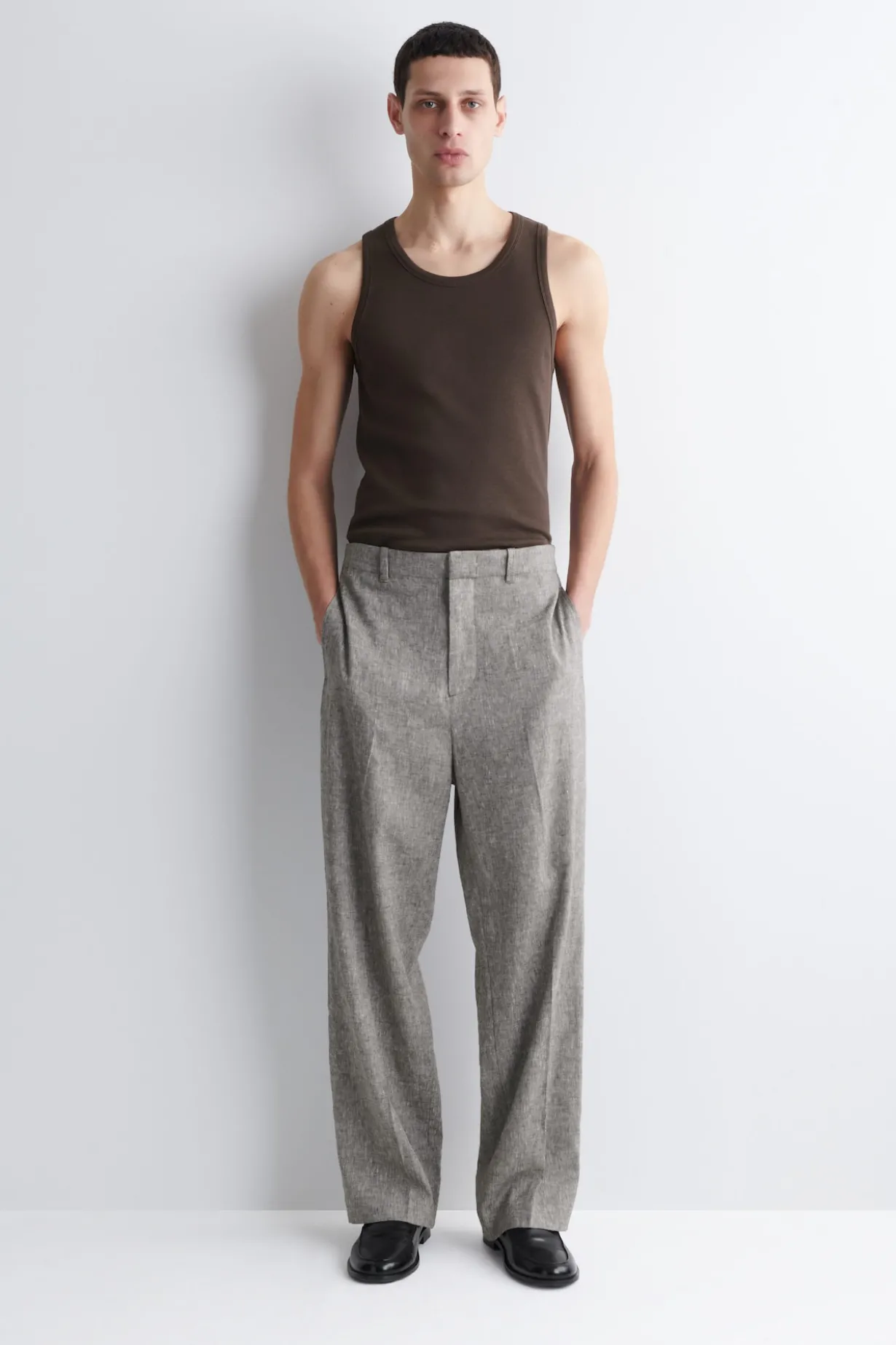 SCHMALES GERIPPTES TANKTOP AUS BAUMWOLLE