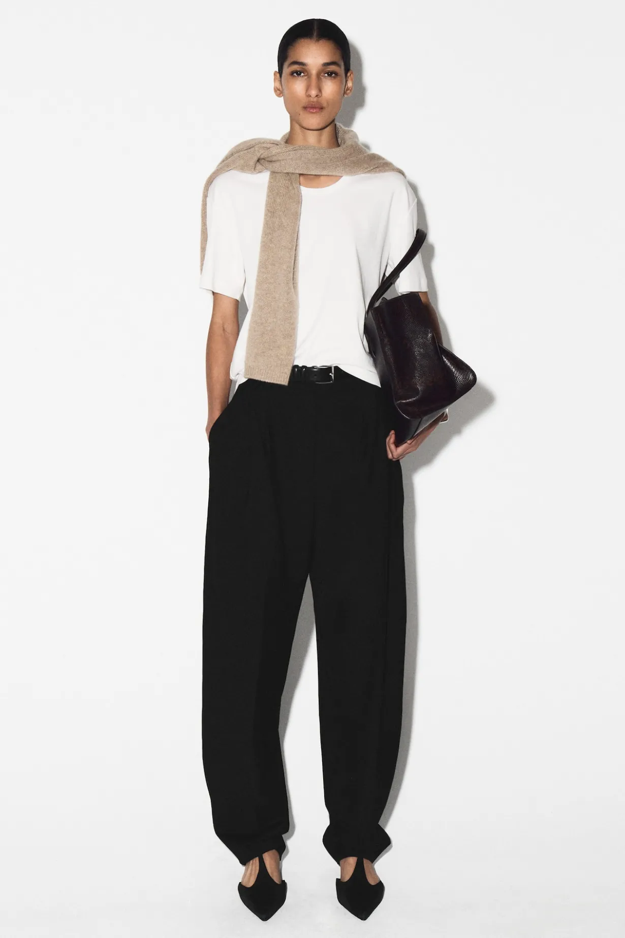 SCOOP-NECK COTTON T-SHIRT