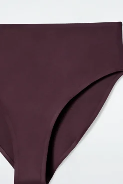 SCUBA-BIKINIHOSE MIT HOHEM BUND