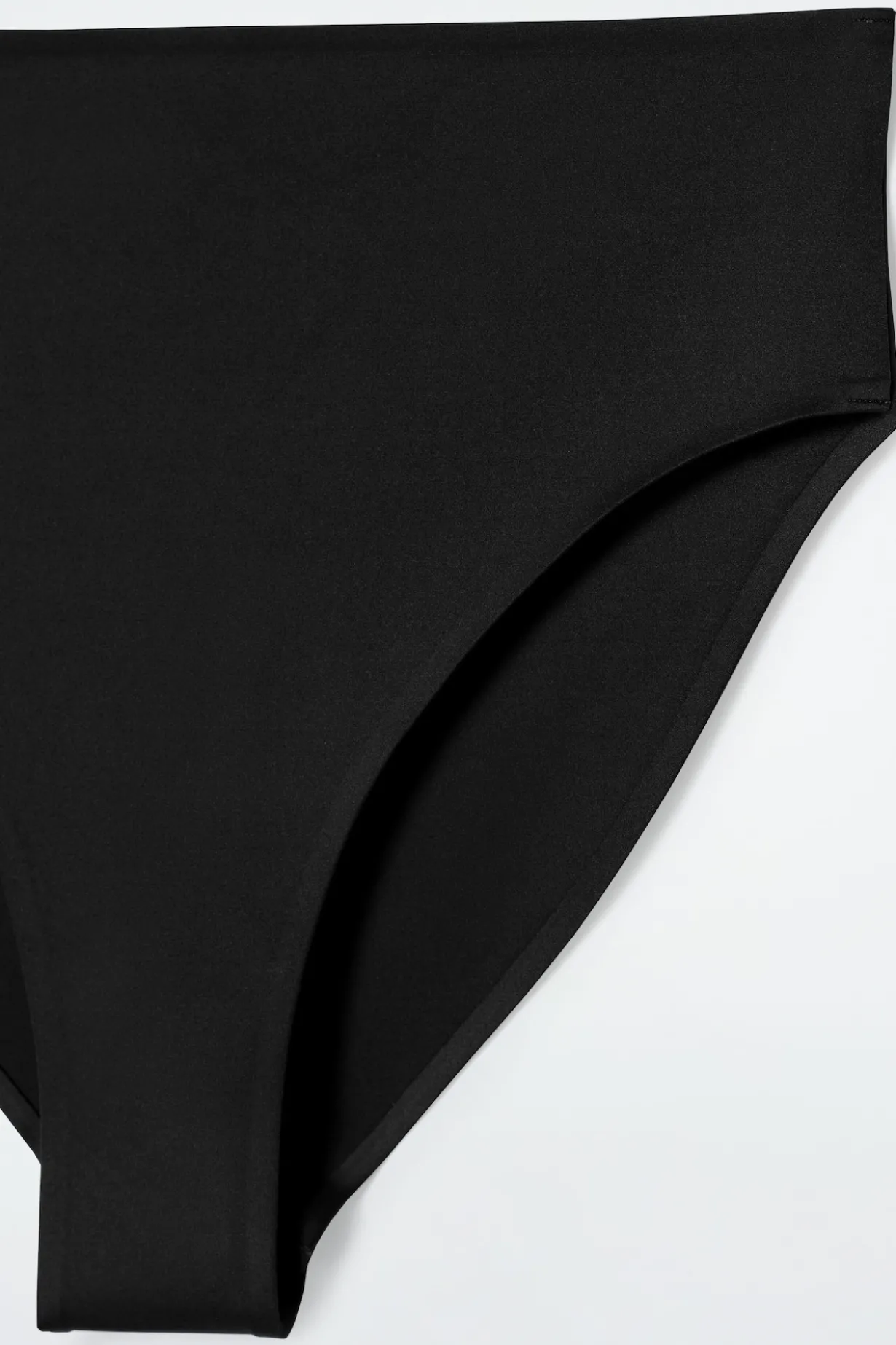 SCUBA-BIKINIHOSE MIT HOHEM BUND