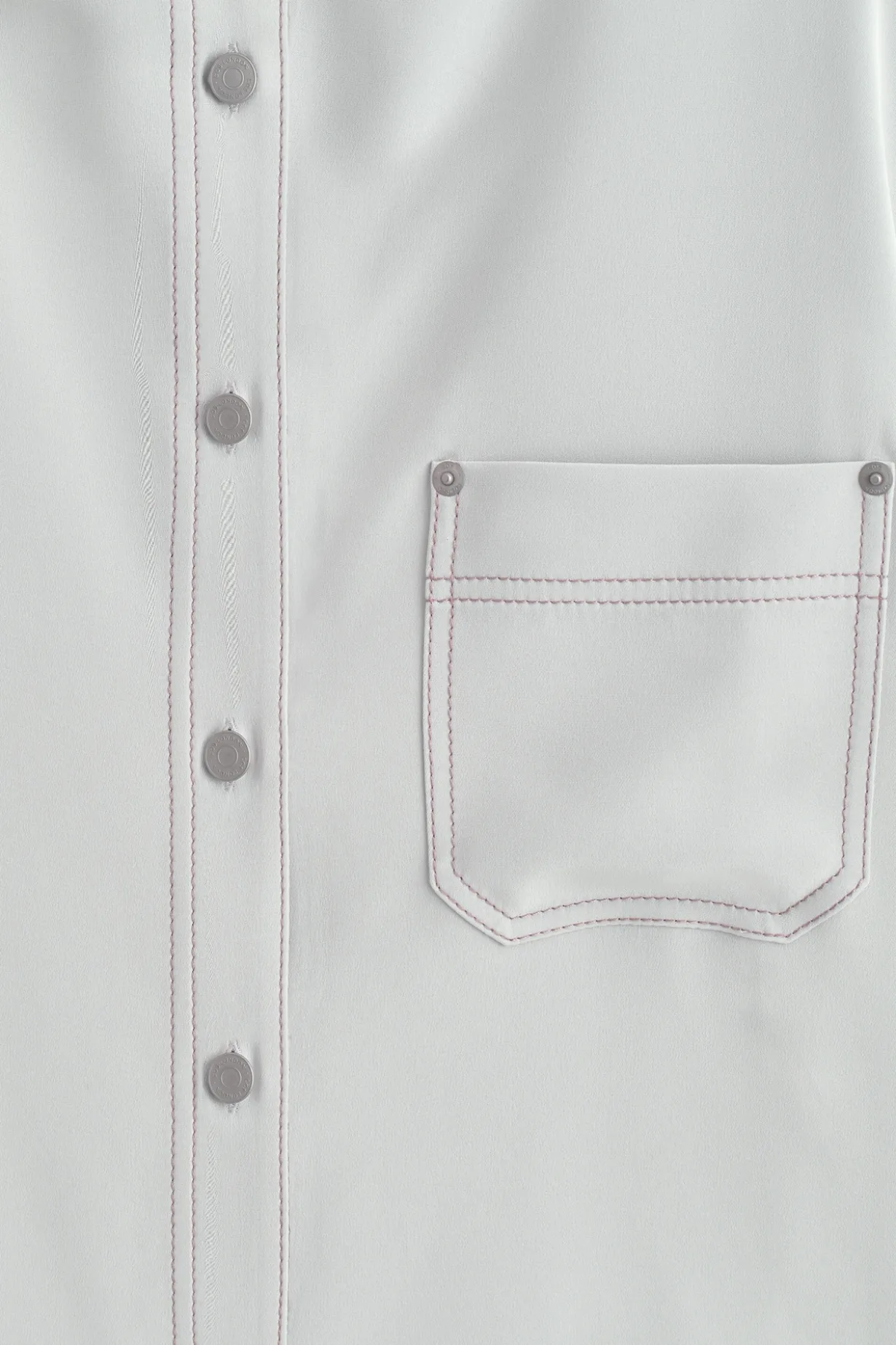 SEIDENHEMD MIT KRAGEN UND DENIM-EFFEKT