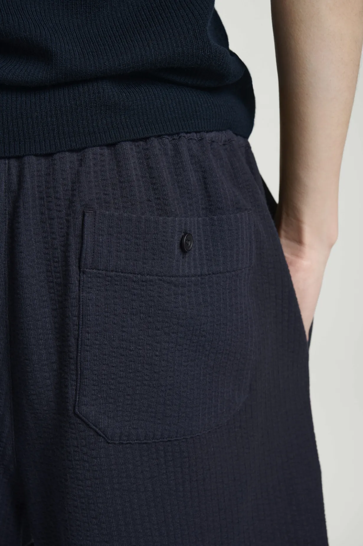 SHORTS AUS SEERSUCKER MIT KORDELZUGBUND
