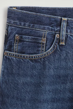 SIGNATURE JEANS MIT GERADEM BEIN
