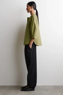SKULPTURALE BLUSE AUS POPELINE AUS PIMA-BAUMWOLLE