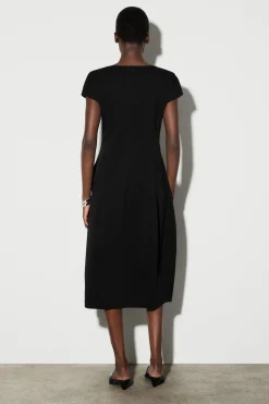 SKULPTURALES MIDIKLEID AUS JERSEY