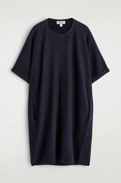 SKULPTURALES MINIKLEID AUS MERINOWOLLE