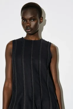 SKULPTURALES MINIKLEID MIT FALTEN