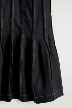 SKULPTURALES MINIKLEID MIT FALTEN