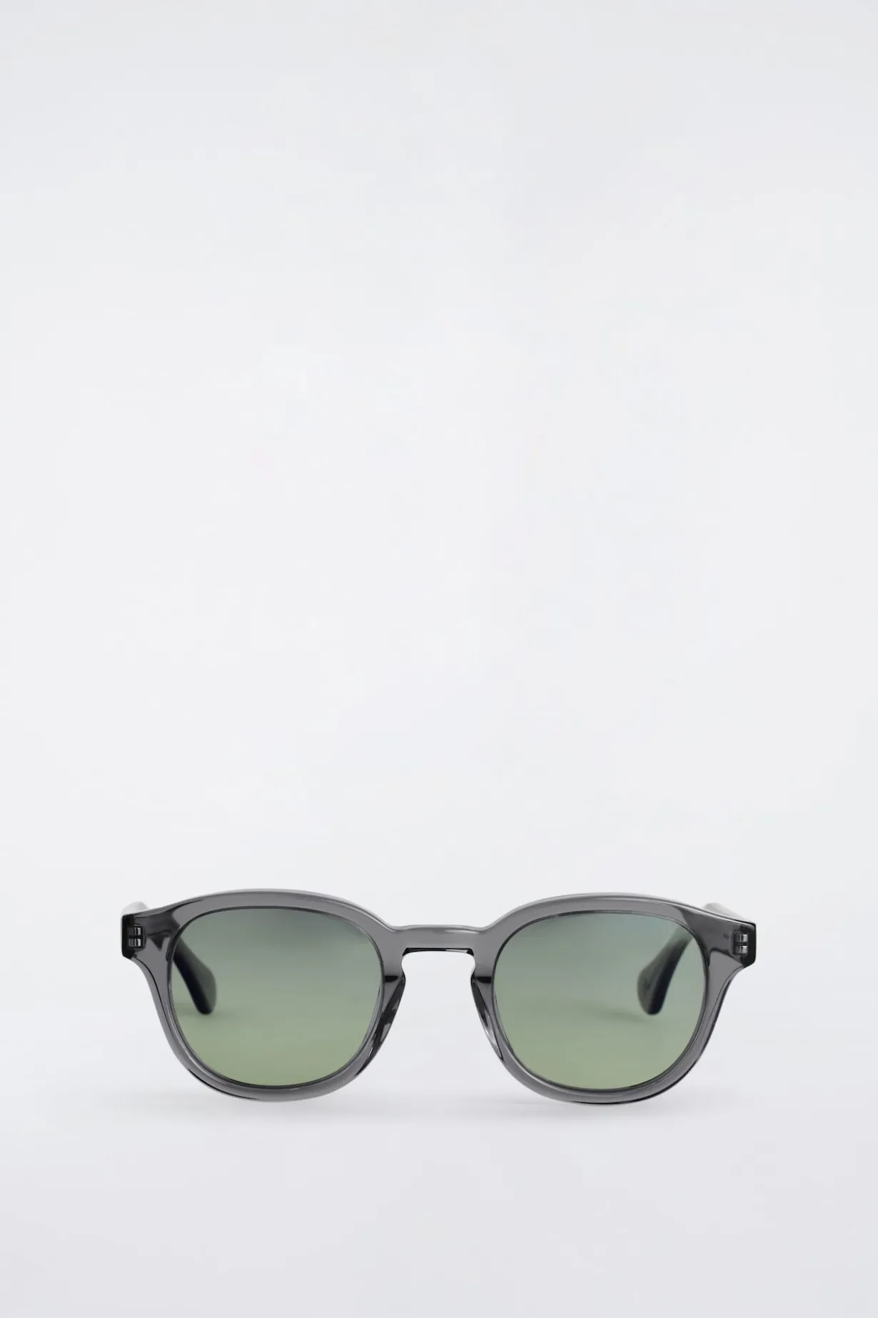 SONNENBRILLE MIT D-RAHMEN