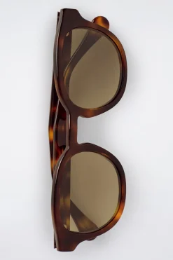 SONNENBRILLE MIT D-RAHMEN