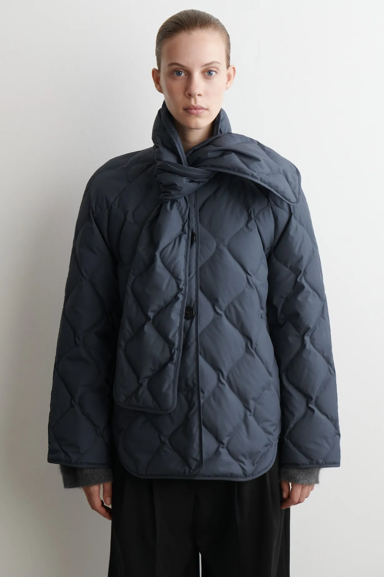 STEPPJACKE MIT SCHALDETAIL
