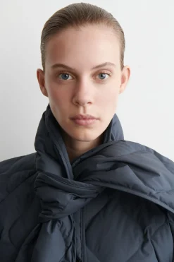 STEPPJACKE MIT SCHALDETAIL