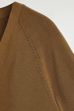 STRICKJACKE AUS BAUMWOLLE MIT V-AUSSCHNITT