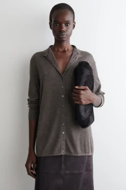 STRICKJACKE AUS FEINEM KASCHMIR