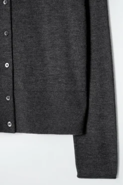 STRICKJACKE AUS FEINEM KASCHMIR