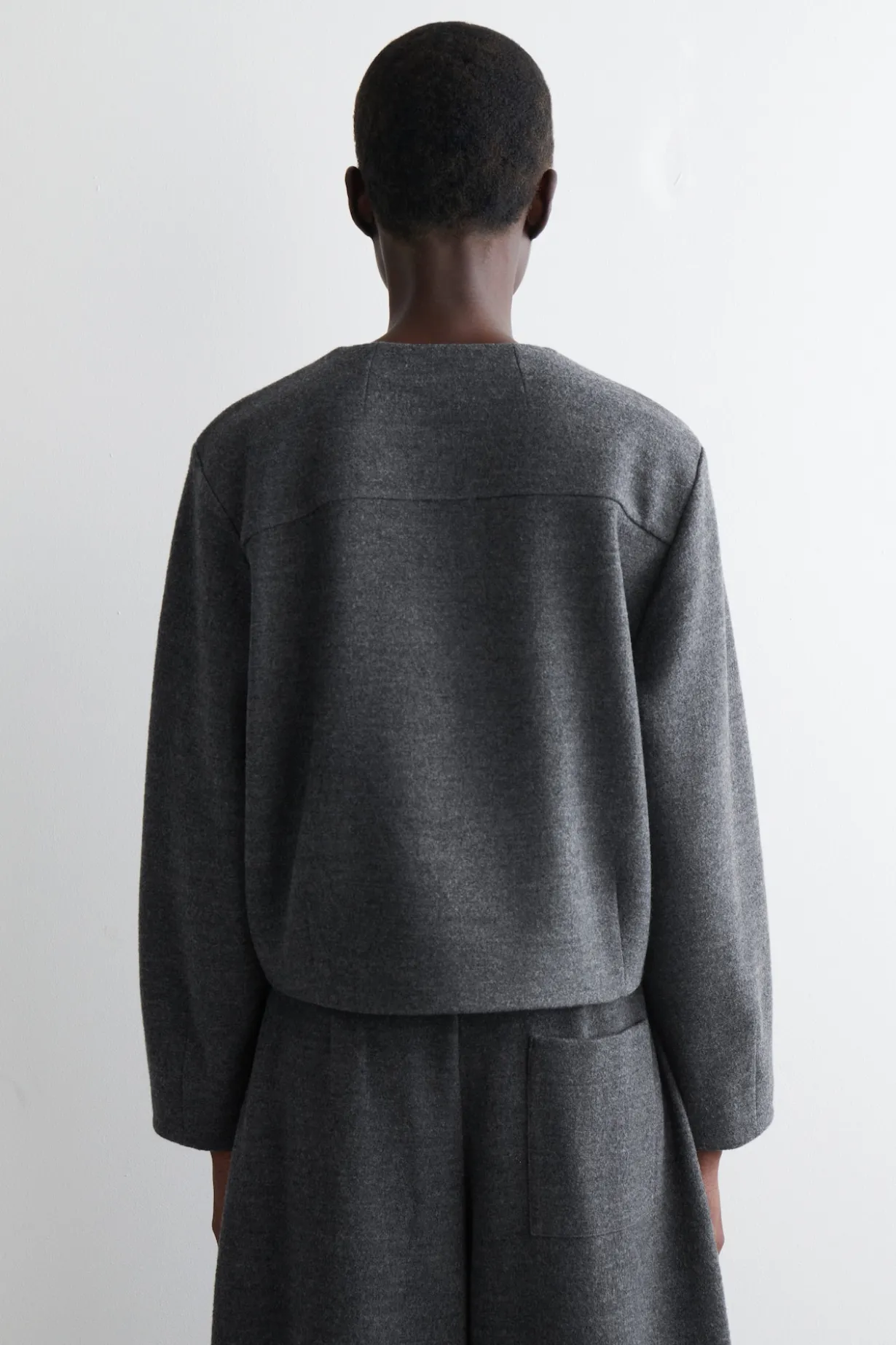 STRICKJACKE AUS GEKOCHTER MERINOWOLLE