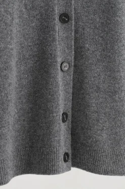STRICKJACKE AUS KASCHMIR MIT V-AUSSCHNITT