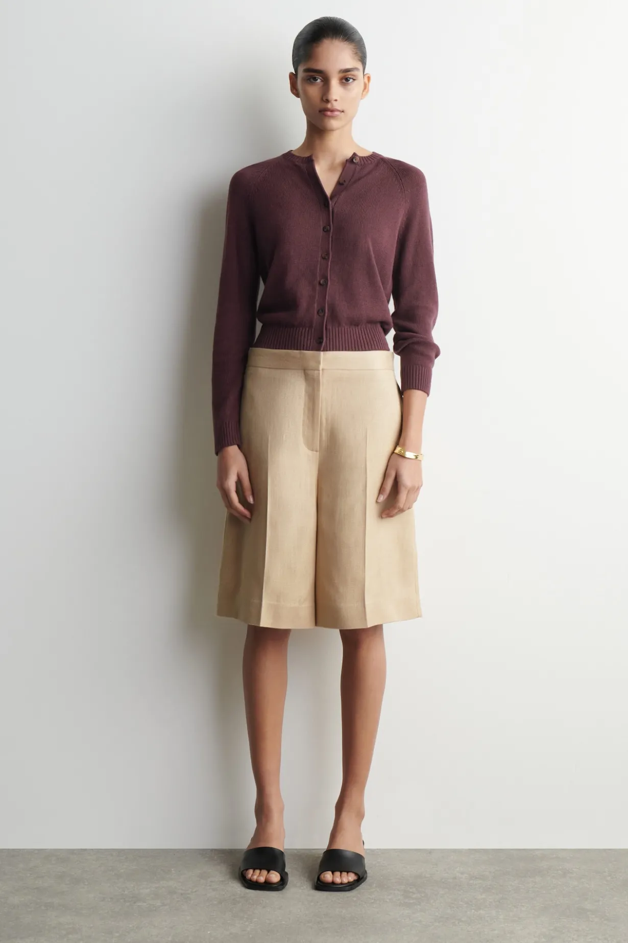 STRICKJACKE AUS LEINEN