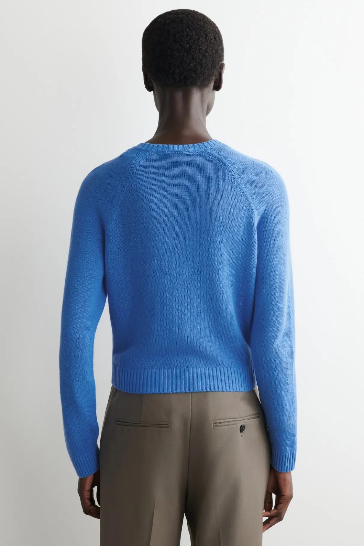 STRICKJACKE AUS LEINEN