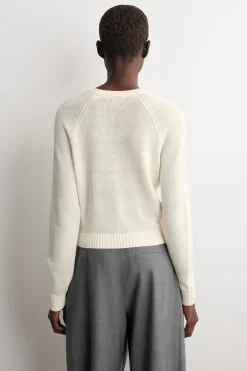 STRICKJACKE AUS LEINEN