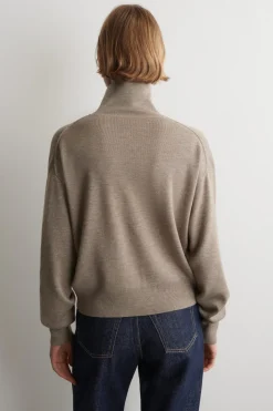 STRICKJACKE AUS MERINOWOLLE MIT TRICHTERKRAGEN