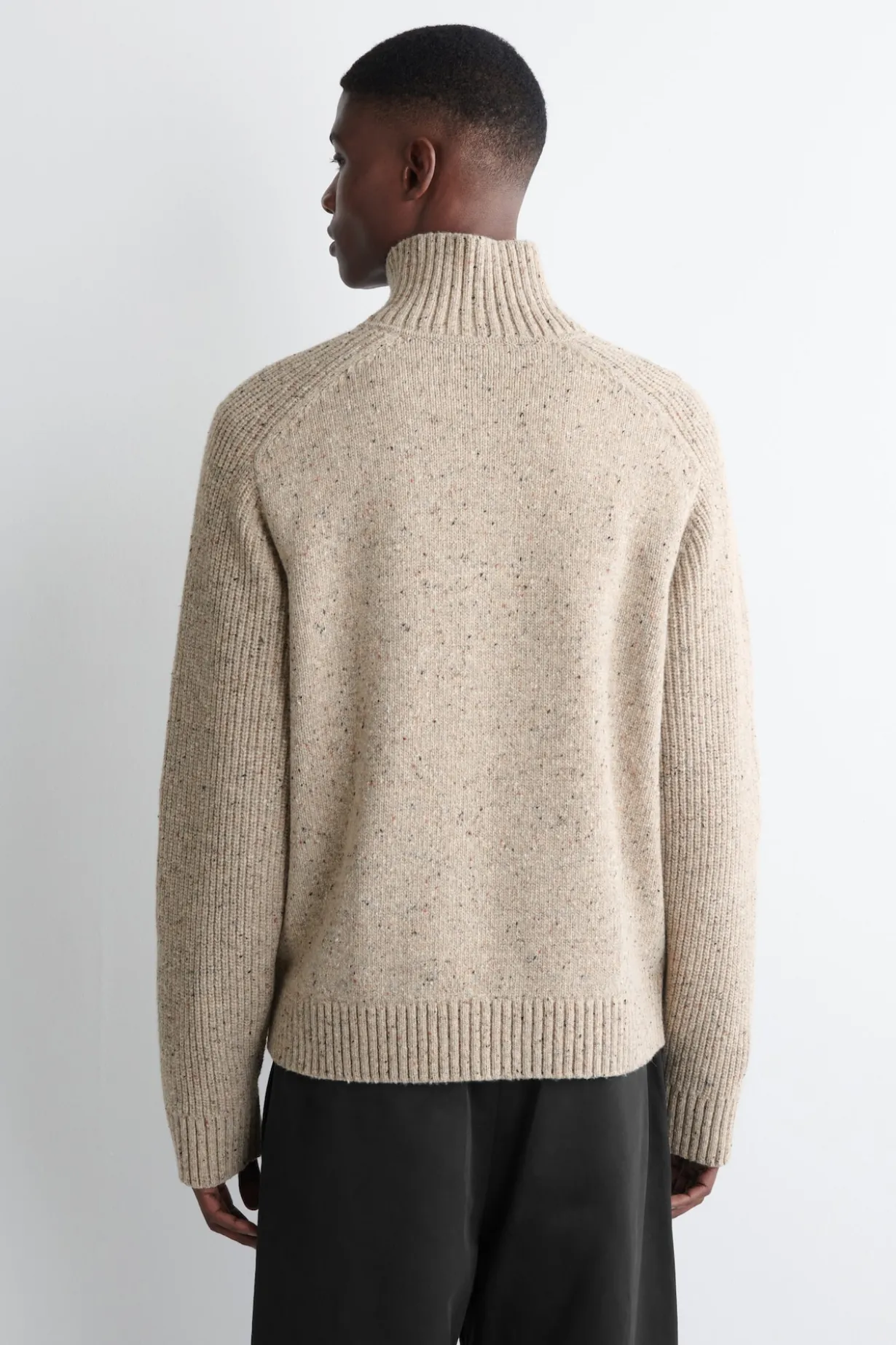 STRICKJACKE AUS WOLLE MIT DONEGAL-EFFEKT