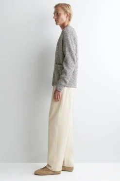 STRICKJACKE MIT REISSVERSCHLUSS UND V-AUSSCHNITT