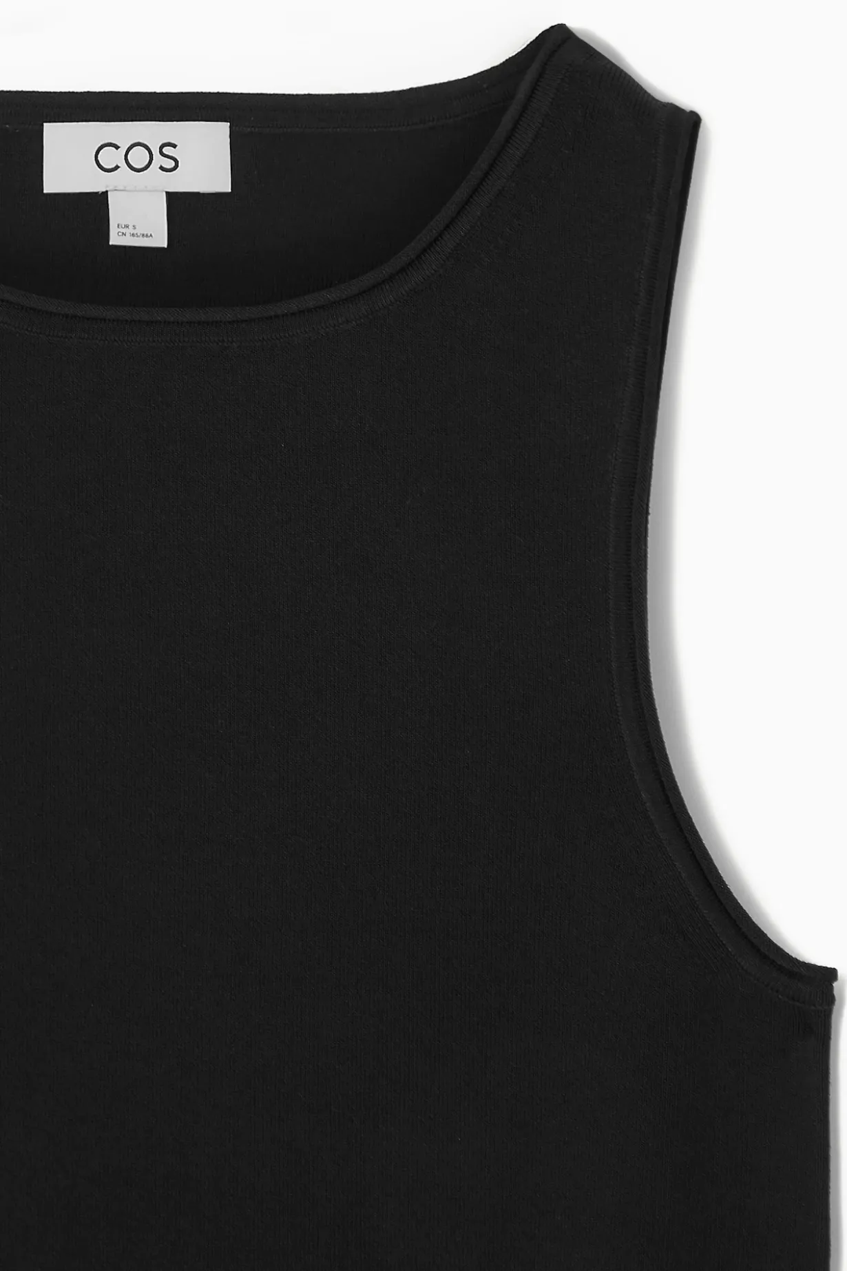 STRICK-TANKTOP MIT RÖHRENFÖRMIGEN BESÄTZEN