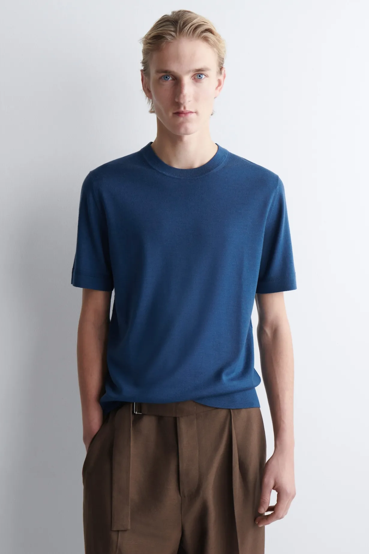 STRICK-T-SHIRT AUS MERINOWOLLE