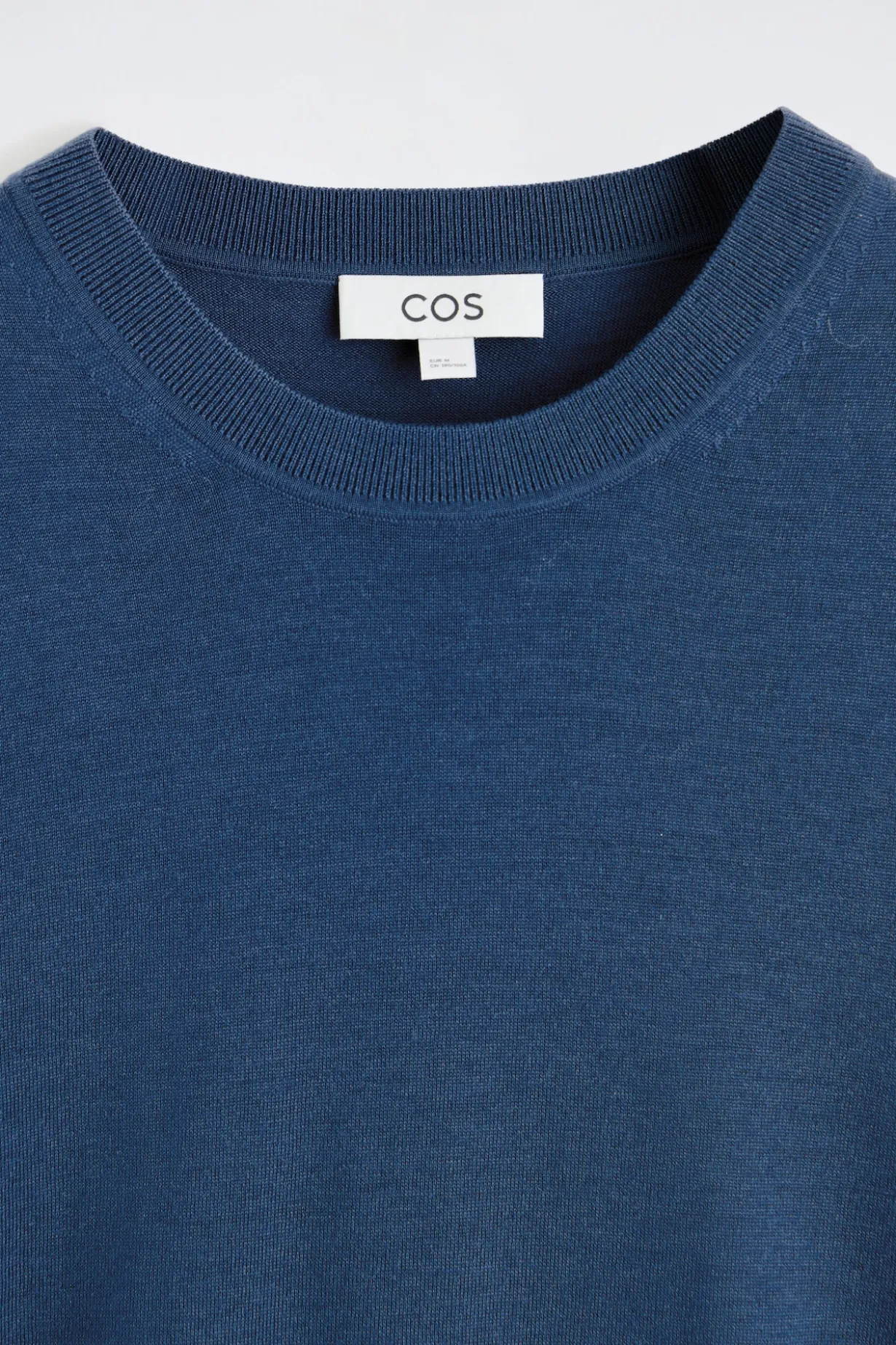 STRICK-T-SHIRT AUS MERINOWOLLE