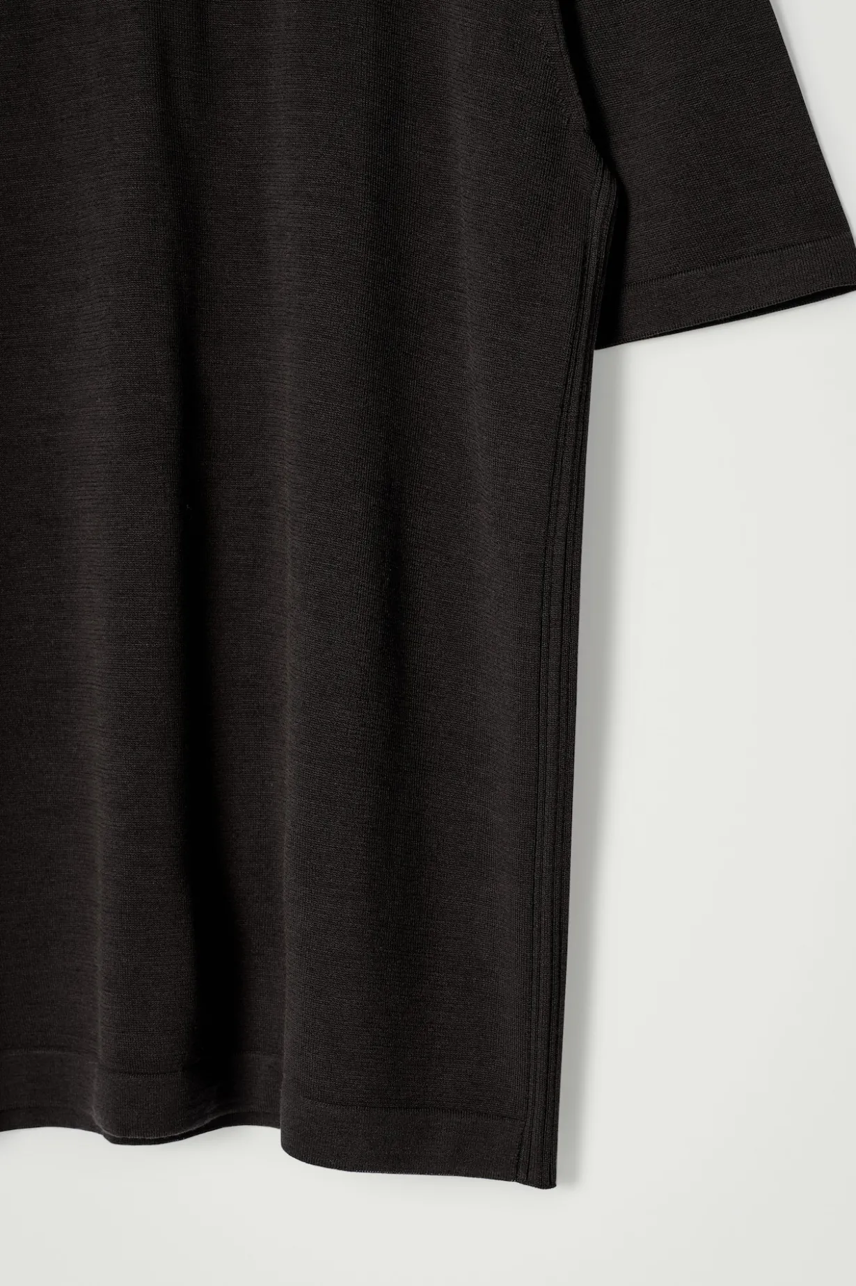 STRICK-T-SHIRT AUS WOLL-SEIDEN-MIX