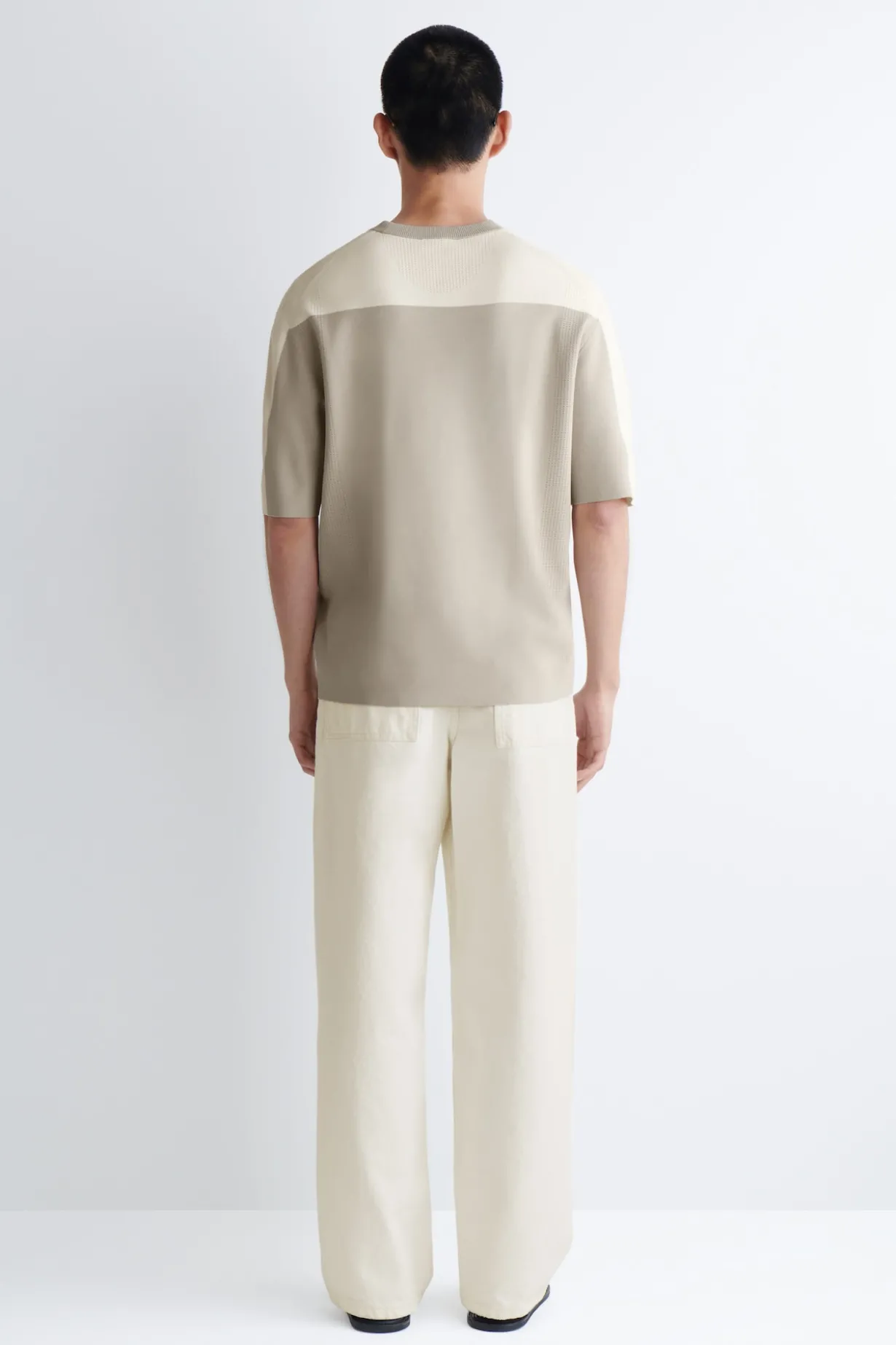 STRICK-T-SHIRT MIT MESH-EINSÄTZEN