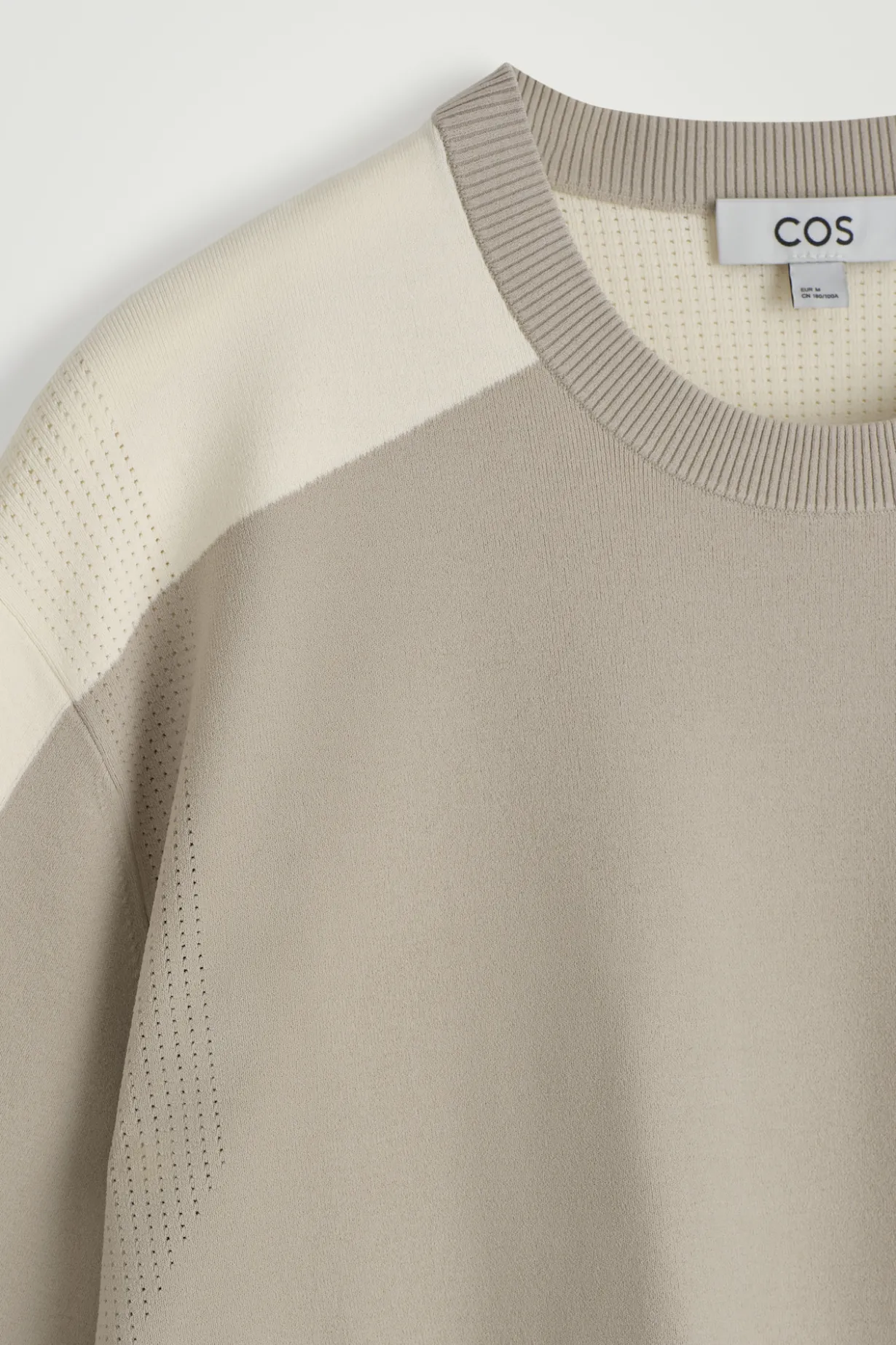 STRICK-T-SHIRT MIT MESH-EINSÄTZEN