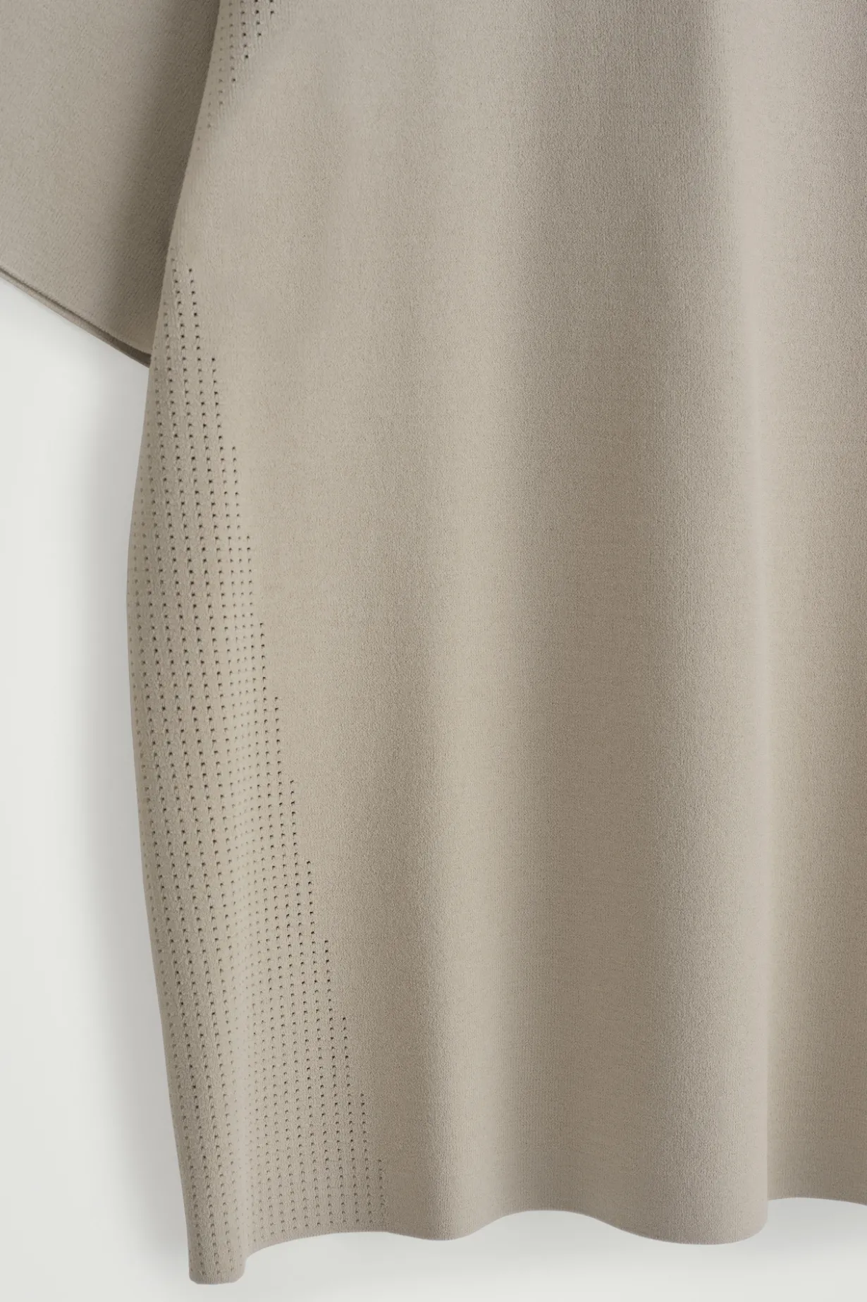 STRICK-T-SHIRT MIT MESH-EINSÄTZEN